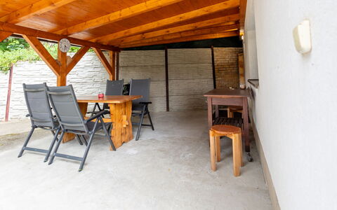 Zimořský Domek: Bois, Design Intérieur, Chaise, Table, Sol, Sol, Ombre, Arbre, Dur, Tache De Bois
