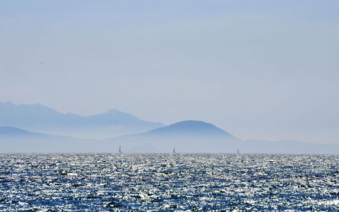 Follonica 100: L'Eau, Ciel, Montagne, Lac, Horizon, Vent Wave, Calme, Ville, Chaîne De Montagnes, Nuage