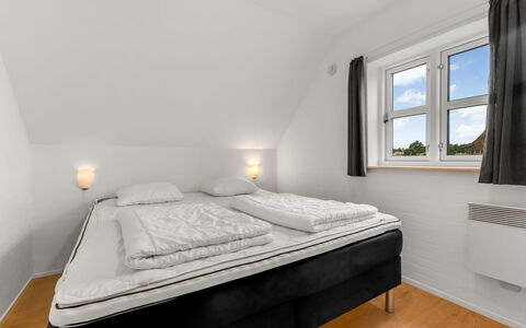 Axeline - 300M from the Sea: Chambre, Literie, Lit, Cadre De Lit, Drap De Lit, Linge, Matelas, Gelé, Hôtel