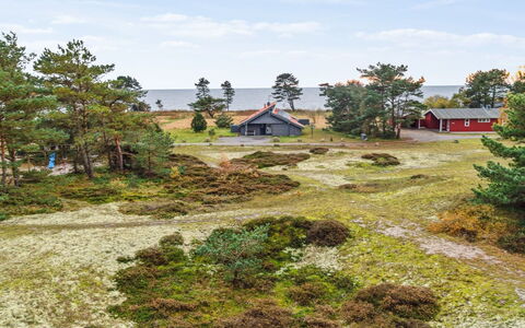 Galt - 200M from the Sea: Bois, Toit, Architecture, Domicile, Maison, Chalet, Siding, Dur, Pente, Biens