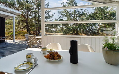 Galt - 200M from the Sea: Bois, Toit, Architecture, Domicile, Maison, Chalet, Siding, Dur, Pente, Biens