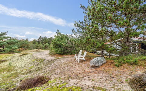 Galt - 200M from the Sea: Bois, Toit, Architecture, Domicile, Maison, Chalet, Siding, Dur, Pente, Biens