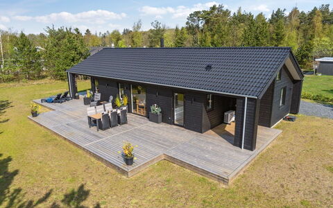 Skakke - 900M from the Sea: Plafond, Sol, Design Intérieur, Sol, Composite, Meubles, Recours, Hôtel, Conception, Daylighting