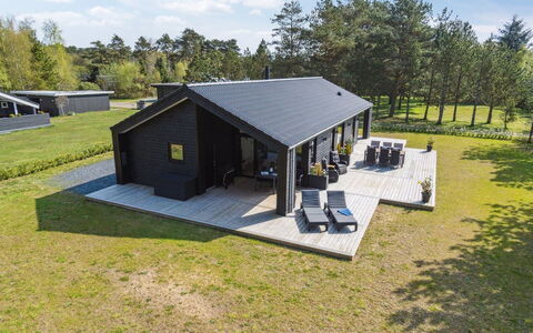 Skakke - 900M from the Sea: Plafond, Sol, Design Intérieur, Sol, Composite, Meubles, Recours, Hôtel, Conception, Daylighting