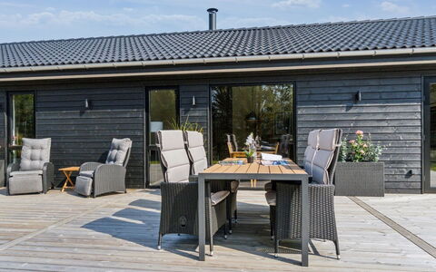 Skakke - 900M from the Sea: Plafond, Sol, Design Intérieur, Sol, Composite, Meubles, Recours, Hôtel, Conception, Daylighting