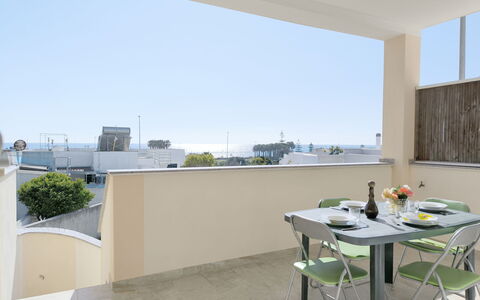 Torre Vado 647: Sol, Sol, Design Intérieur, Appartement, Pièce, Plafond, Chaise, Balcon, Ombre, Conception