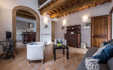 Villa Le Ripe Apartments - Gambassi Terme, Toscana: Meubles, Propriété, Table, Canapé, Bâtiment, Confort, Cadre, Plante D'Appartement, Design Intérieur, Architecture
