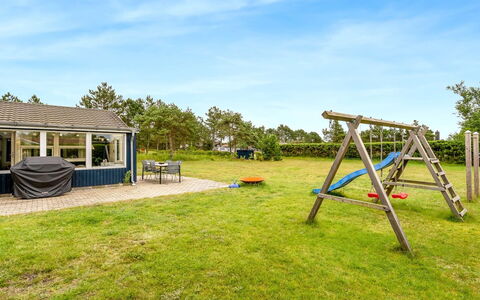 Ubavka - 200M from the Sea: Bois, Domicile, Porche, Plate-Forme, Dur, Toit, Tache De Bois, Parquet, Eco Hôtel