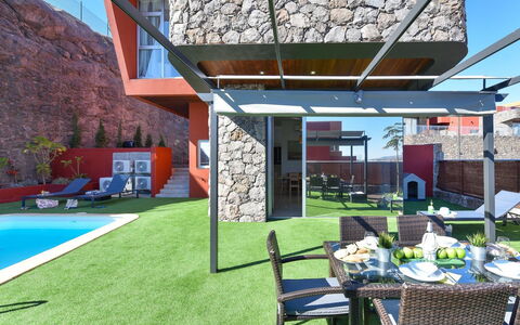 Green 8: Plante, Propriété, Ombre, Table, Architecture, Chaise, Mobilier De Jardin, Loisir, Zone Résidentielle, Herbe