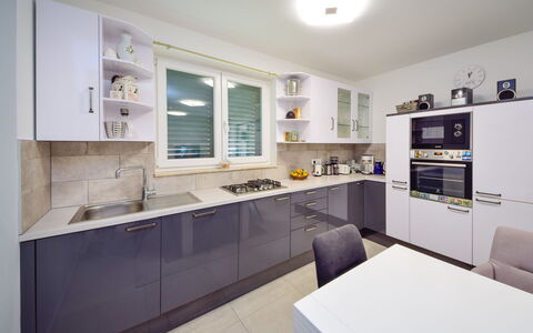 Nena: Cabinetry, Robinet, Meubles, Évier, Comptoir, Evier, Luminaire Plomberie, Maison, Bâtiment