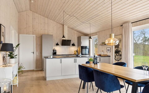 Ferdine - 1.5Km from the Sea: Piscine, Mobilier De Jardin, Meubles, Recours, Dalle, Eco Hôtel, Ombre, Chaise, Loisir, Biens
