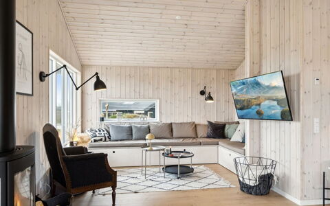 Ferdine - 1.5Km from the Sea: Piscine, Mobilier De Jardin, Meubles, Recours, Dalle, Eco Hôtel, Ombre, Chaise, Loisir, Biens