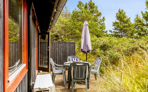 Vemund - 300M from the Sea: Herbe, Prairie, Lot Terre, Chalet, Zone Rurale, Prairie, Batiments Jardin, Jardin, Cabanon