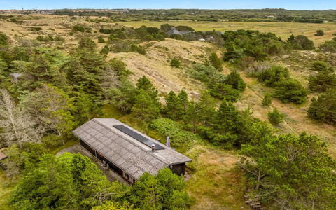 Vemund - 300M from the Sea: Herbe, Prairie, Lot Terre, Chalet, Zone Rurale, Prairie, Batiments Jardin, Jardin, Cabanon