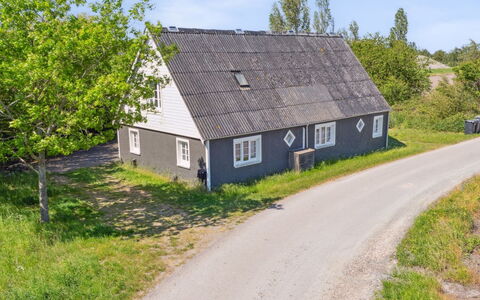 Eliane - 1.8Km from the Sea: Bois, Toit, Architecture, Domicile, Maison, Chalet, Siding, Dur, Pente, Biens