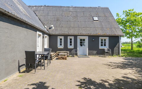 Eliane - 1.8Km from the Sea: Bois, Toit, Architecture, Domicile, Maison, Chalet, Siding, Dur, Pente, Biens