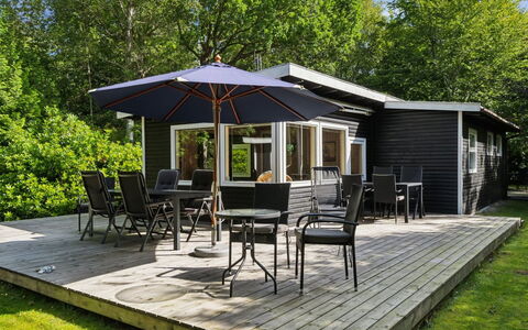 Herminia - 800M from the Sea: Bois, Toit, Architecture, Domicile, Maison, Chalet, Siding, Dur, Pente, Biens