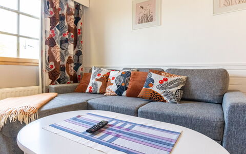 Teerenpesue G 61: Meubles, Design Intérieur, Canapé, Sol, Mur, Sol, Pièce, Salon, Bois, Plafond