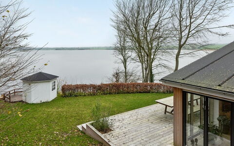 Lika - 25M to the Fjord: Meubles, Canapé, Design Intérieur, Sol, Salon, Sol, Throw Pillow, Pièce, Oreiller