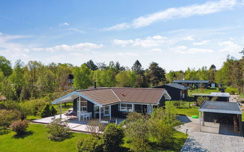 Harald - 300M from the Sea: Plafond, Sol, Design Intérieur, Sol, Composite, Meubles, Recours, Hôtel, Conception, Daylighting
