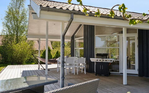 Harald - 300M from the Sea: Plafond, Sol, Design Intérieur, Sol, Composite, Meubles, Recours, Hôtel, Conception, Daylighting