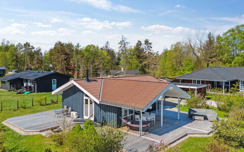 Harald - 300M from the Sea: Plafond, Sol, Design Intérieur, Sol, Composite, Meubles, Recours, Hôtel, Conception, Daylighting