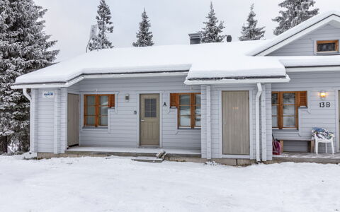 Rukan Ankkuri: Fenêtre, Bois, Maison, Domicile, Toit, Neige, Chalet, Siding, L'Hiver, Porte