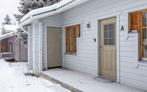 Rukan Ankkuri: Bois, Maison, Siding, Domicile, Chalet, Porte, Neige, Gelé, L'Hiver, Pente