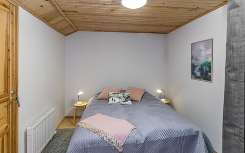 Teerenpesue e 36 Gaissa: Design Intérieur, Chambre, Sol, Sol, Mur, Meubles, Lit, Bois, Plafond, Pièce