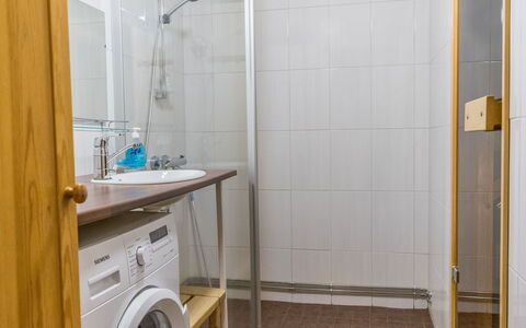 Teerenpesue G 60: Sol, Sol, Luminaire Plomberie, Design Intérieur, Salle De Bains, Pièce, Plomberie, Douche, Éclairage, Robinet