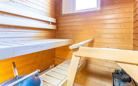 Outapailakka J 10: Voie Navigable, Banque, Cours D'Eau, Lac, Chalet, Forêt, Canal, Réservoir, Cabane En Rondins