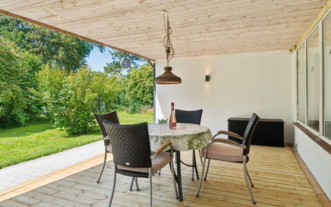 Geske - 3.2Km from the Sea: Bois, Toit, Architecture, Domicile, Maison, Chalet, Siding, Dur, Pente, Biens