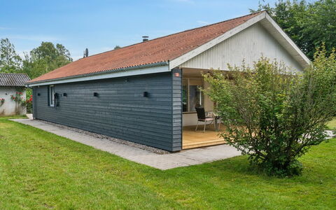 Geske - 3.2Km from the Sea: Bois, Toit, Architecture, Domicile, Maison, Chalet, Siding, Dur, Pente, Biens