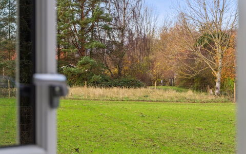 Emmalina - 1.3Km from the Sea: Maison, Domicile, Porte, Toit, Chalet, Biens, Jardin, Ombre, Siding, Cour