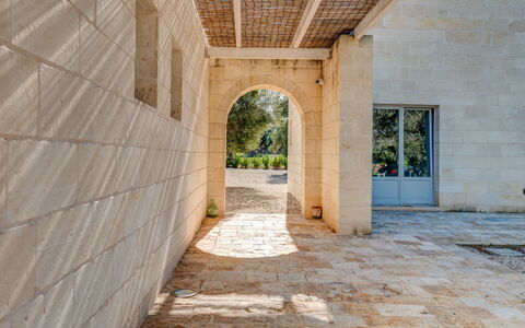 Tenuta Palù: Bois, Porte, Brickwork, Brique, Sol, Fenêtre, Sol, Plante, Arbre, Façade