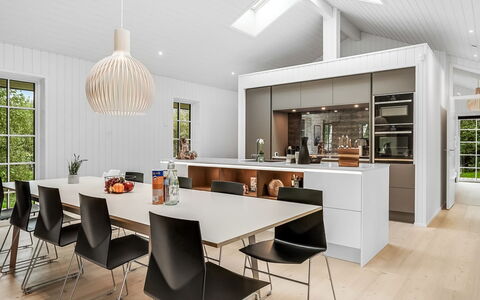 Babara - 350M from the Sea: Bois, Domicile, Porche, Plate-Forme, Dur, Toit, Tache De Bois, Parquet, Eco Hôtel