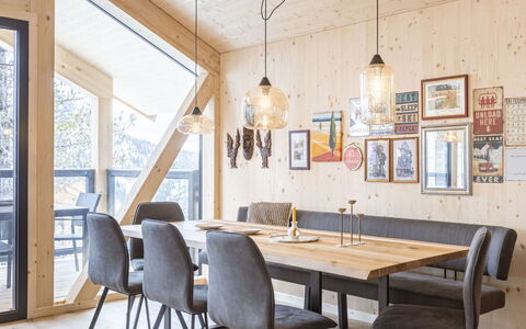 Turracher Höhe 160: Meubles, Bois, Design Intérieur, Plafond, Sol, Table, Luminaire, Domicile, Table Cuisine Et Salle A Manger, Salle À Manger