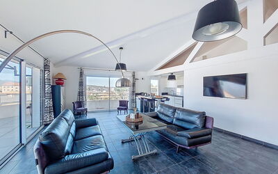 Logement:&nbsp;La Boétie 144.2