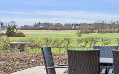 Nissine - 300M from the Sea: Meubles, Mobilier De Jardin, Chaise, Lot Terre, Tableau De Plein Air, Plaine, Jardin, Pelouse, Aménagement Paysager
