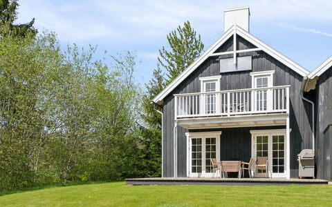 Tian: Toit, Chalet, Domicile, Ombre, Siding, Ferme, Porche, Structure En Plein Air, Batiments Jardin