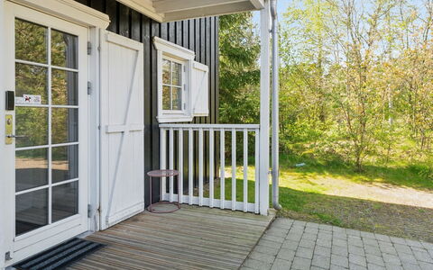 Tian: Toit, Chalet, Domicile, Ombre, Siding, Ferme, Porche, Structure En Plein Air, Batiments Jardin