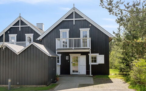 Tian: Toit, Chalet, Domicile, Ombre, Siding, Ferme, Porche, Structure En Plein Air, Batiments Jardin