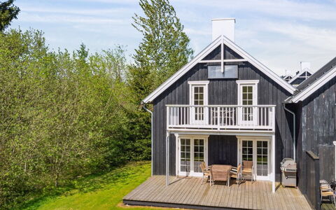 Tian: Bois, Chalet, Maison, Domicile, Toit, Porte, Siding, Porche, Ferme, Biens