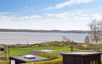 Anu - 400M from the Sea