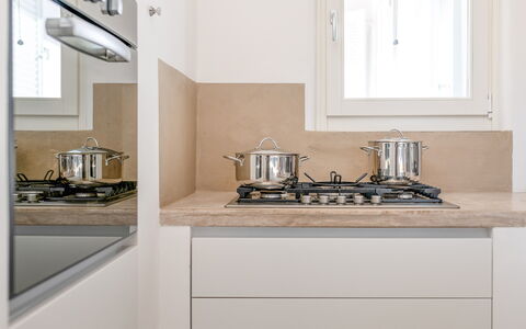 Villa Del Capitolo Con Trullo: Propriété, Vaisselle, Comptoir, Appareil De Cuisine, Cuisinière, Gaz Poele, Cooktop, Cuisine, Design Intérieur, Le Fourneau