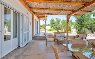 Villa Del Capitolo Con Trullo