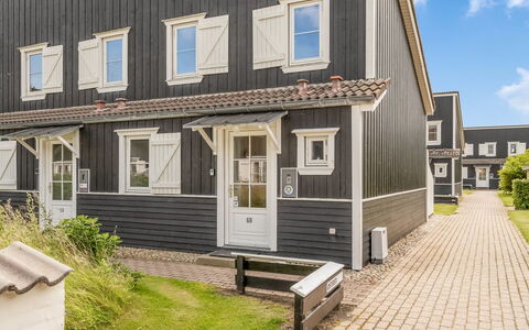 Milly - 150M to the Fjord: Meubles, Design Intérieur, Sol, Sol, Plafond, Pièce, Chaise, Table, Appartement, Table Cuisine Et Salle A Manger