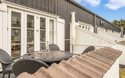 Milly - 150M to the Fjord: Meubles, Design Intérieur, Sol, Sol, Plafond, Pièce, Chaise, Table, Appartement, Table Cuisine Et Salle A Manger