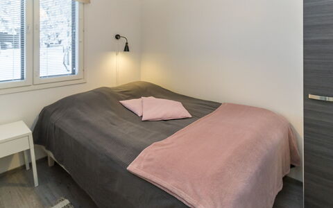 Villa Maria: Lit, Chambre, Design Intérieur, Meubles, Mur, Sol, Drap De Lit, Literie, Sol, Bois