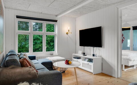Elisa - 600M from the Sea: Design Intérieur, Meubles, Sol, Bois, Plafond, Sol, Salon, Canapé, Pièce, Domicile